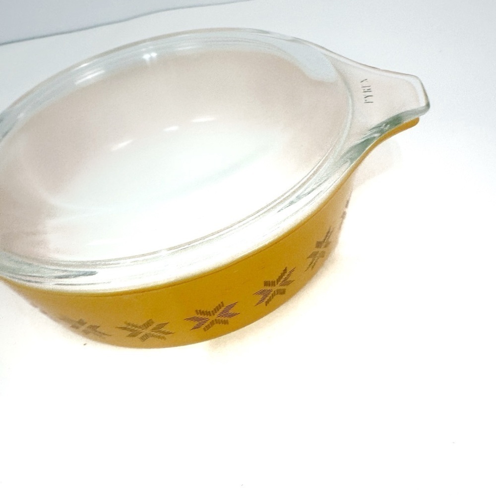 Pyrex Town & Country Cross Stitch Star Orange Casserole Dish With Lid - Picture 5 of 13